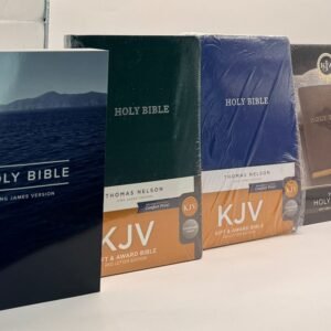 Biblias KJV clásicas y ediciones Gift & Award. La palabra de Dios en la versión Reina Valera clásica. Visita Librería Bendición para el Mundo.